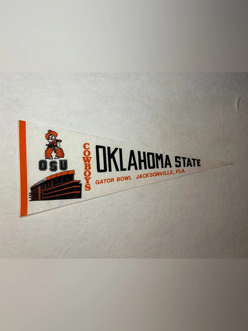 Oklahoma State Cowboys OSU Gator Bowl Felt Pennant Jacksonville FL 29.5” Vintage